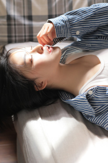 情事两姐妹
